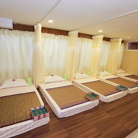 Grand Garden Hotel Yangon Esterno foto