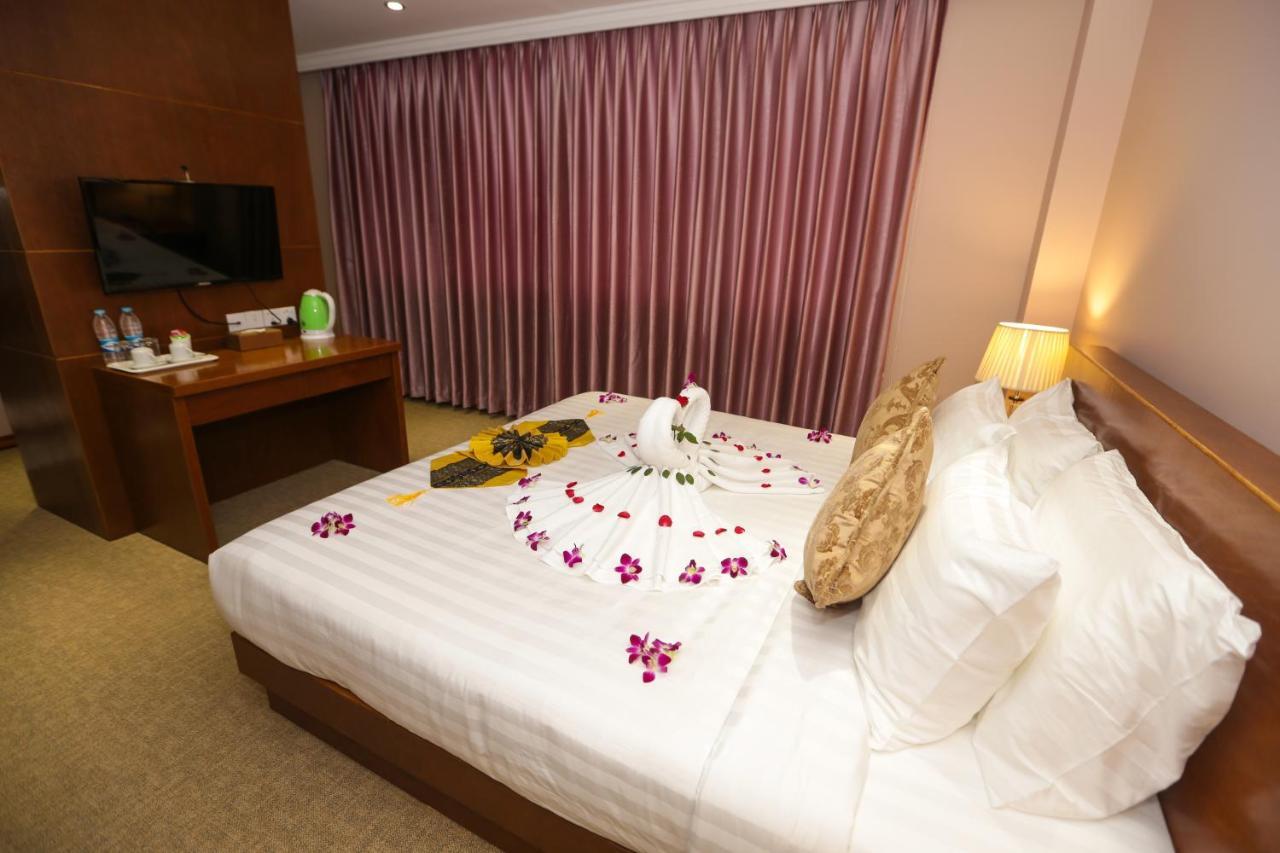 Grand Garden Hotel Yangon Esterno foto